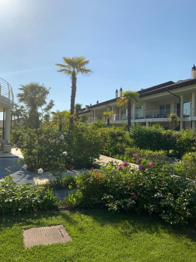 King' S Apartment Sirmione Exteriör bild